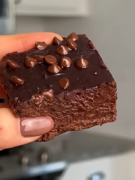 Easy 3 Ingredient Brownies (Vegan, Gluten-Free & Fudgy!)