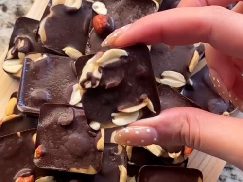 Snickers Candy Frozen Bars (Healthy 4-Ingredient Recipe)